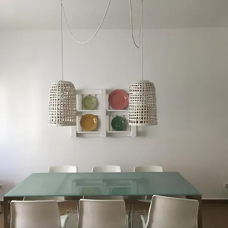 The Minimal House Ii Бомбаррал